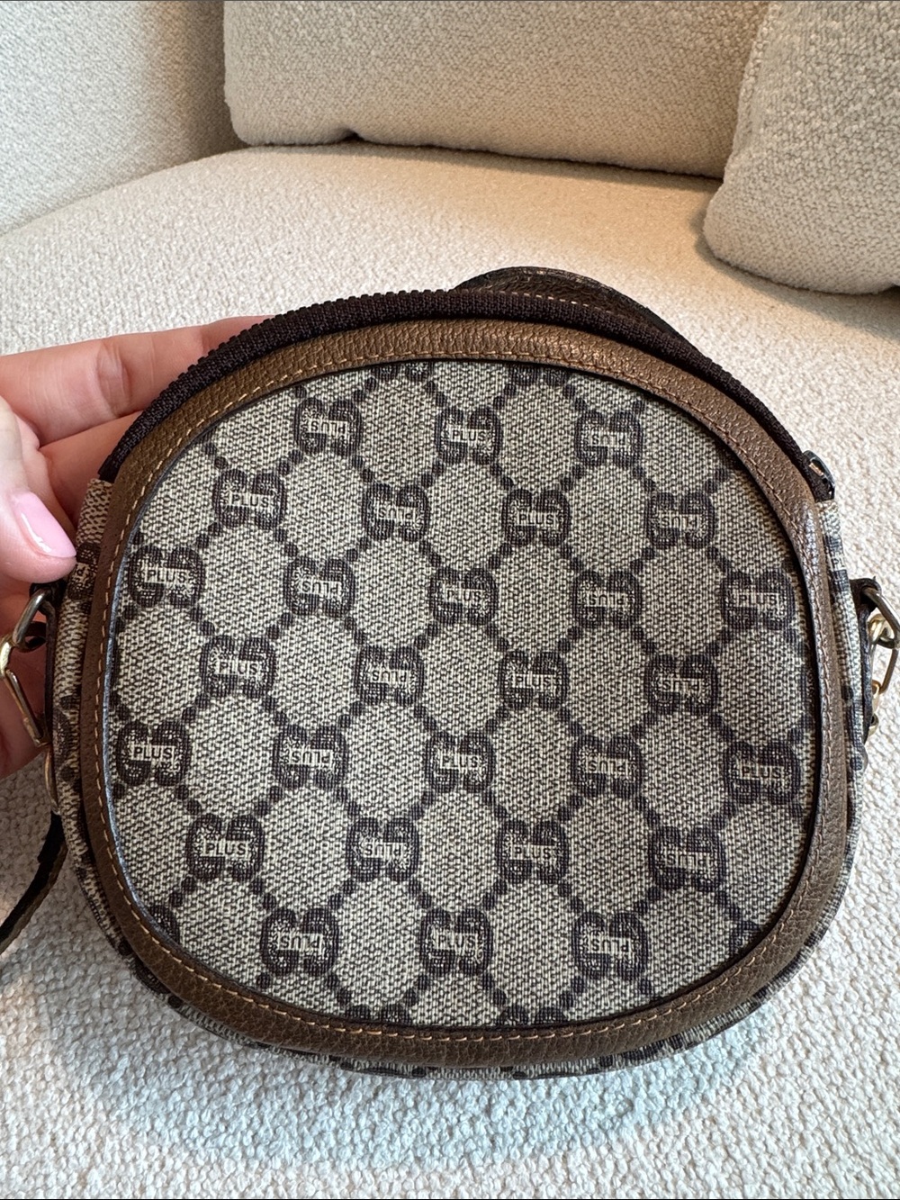 Gucci Beige and Brown Monogram Crossbody Bag - Picture 4 of 10